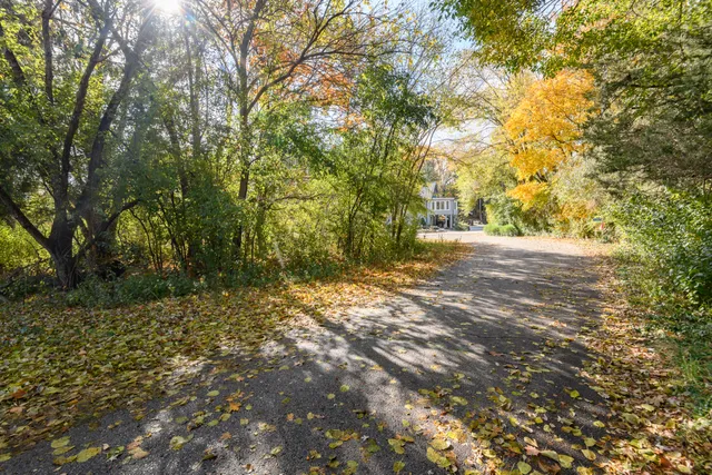 $499,900 | N73W36308 South Shore Drive, Oconomowoc, WI 53066