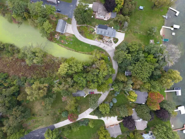 $499,900 | N73W36308 South Shore Drive, Oconomowoc, WI 53066