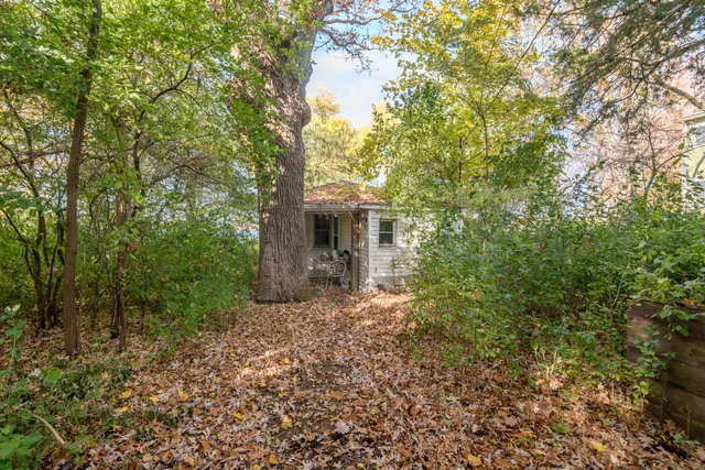 $499,900 | N73W36308 South Shore Drive, Oconomowoc, WI 53066