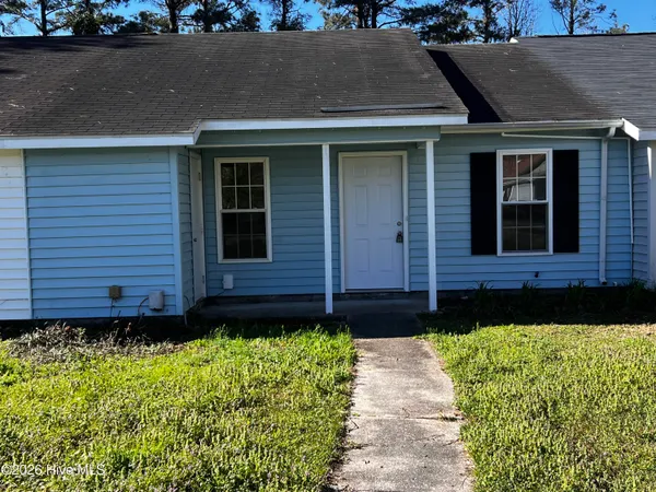 $1,025 | 708 Pinewood Drive, Jacksonville, NC 28546