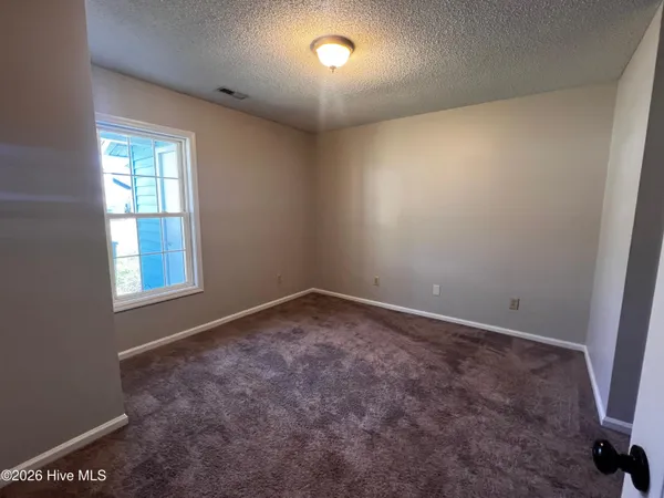 $1,025 | 708 Pinewood Drive, Jacksonville, NC 28546