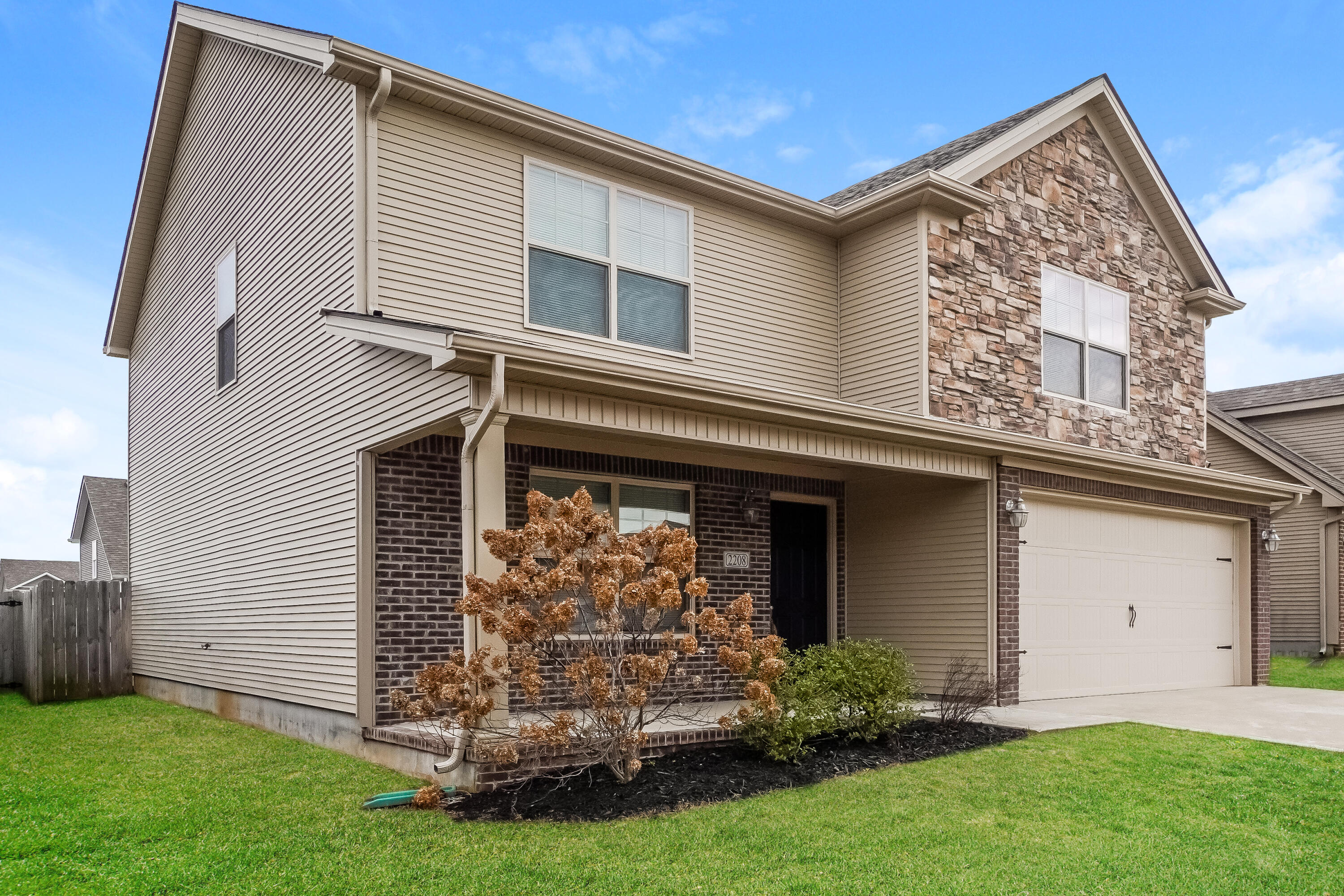 2208 Walcot Way Lexington, KY 40511 - Photo 2 of 17 018-photo-front-view-13452674