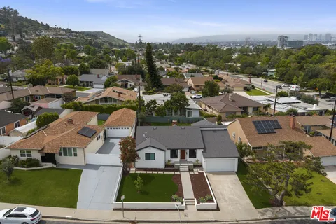$1,675,000 | 3815 South Cochran Avenue, Los Angeles, CA 90008