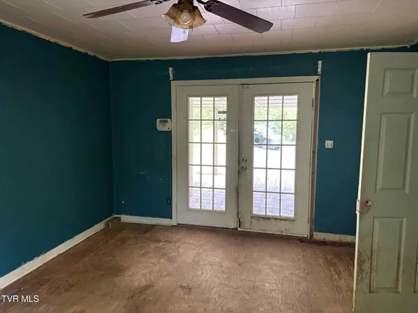 $97,500 | 8366 Fishman Road, Pound, VA 24279