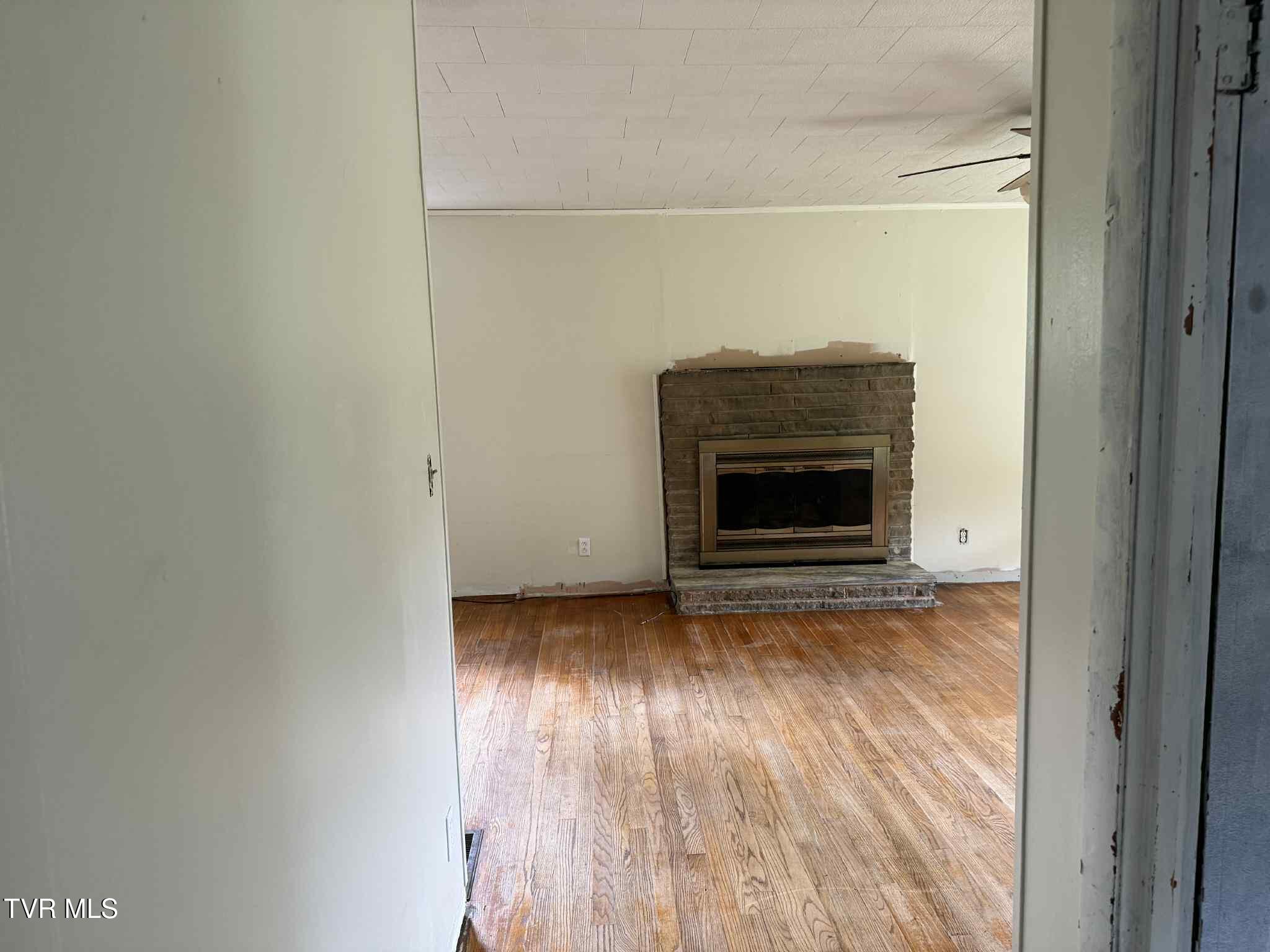 8366 Fishman Road Pound, VA 24279 - Photo 16 of 34 fghffgh