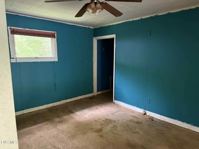 $98,500 | 8366 Fishman Road, Pound, VA 24279