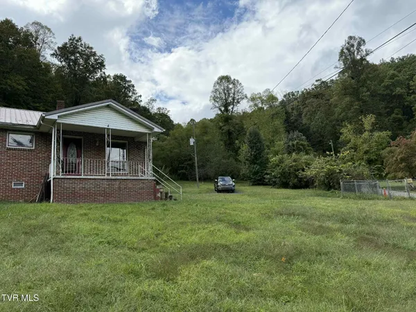 $97,500 | 8366 Fishman Road, Pound, VA 24279