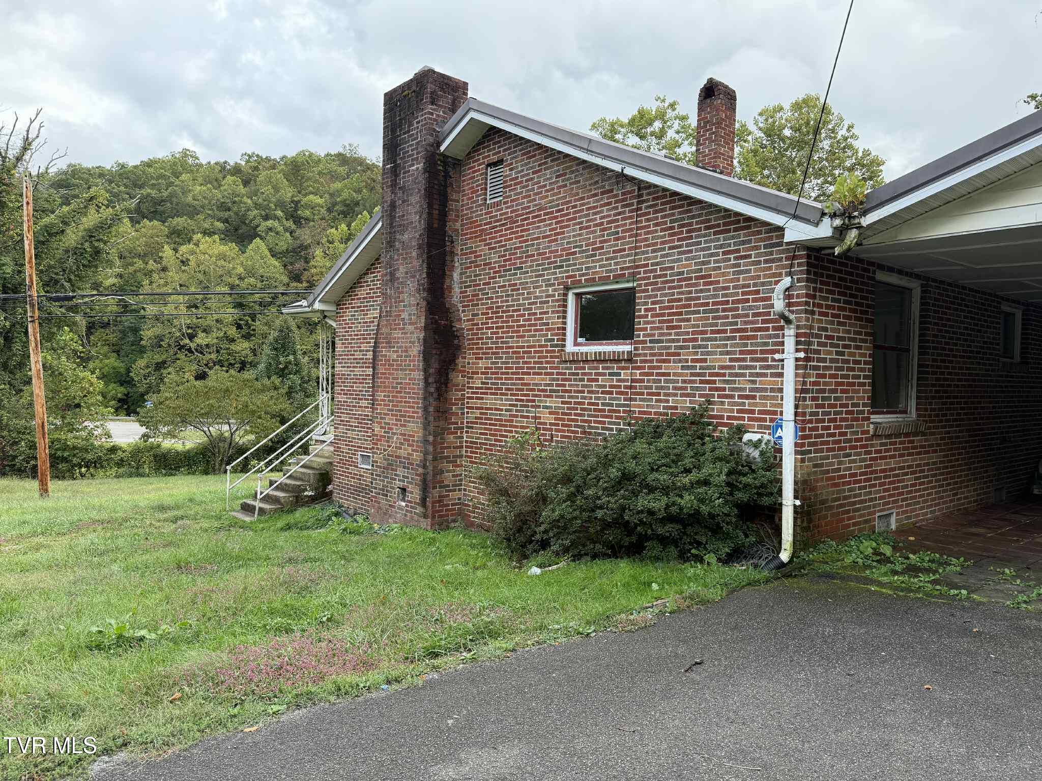 8366 Fishman Road Pound, VA 24279 - Photo 32 of 34 ghkgkghk