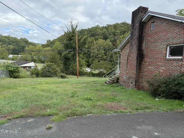 $98,500 | 8366 Fishman Road, Pound, VA 24279