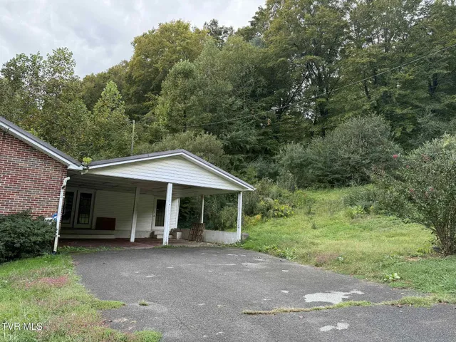 $98,500 | 8366 Fishman Road, Pound, VA 24279