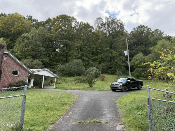 $97,500 | 8366 Fishman Road, Pound, VA 24279