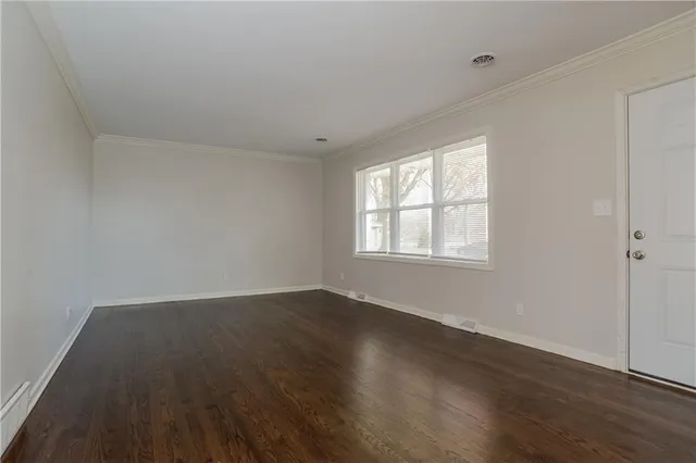 $2,120 | 11212 Lecluyse Drive, Shawnee, KS 66203