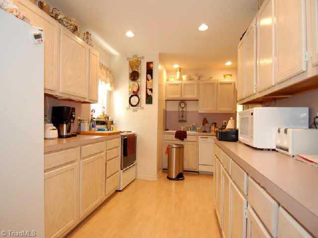 1708 Sandersted Road Southwest Winston-Salem, NC 27103 - Photo 3 of 5 Other.
