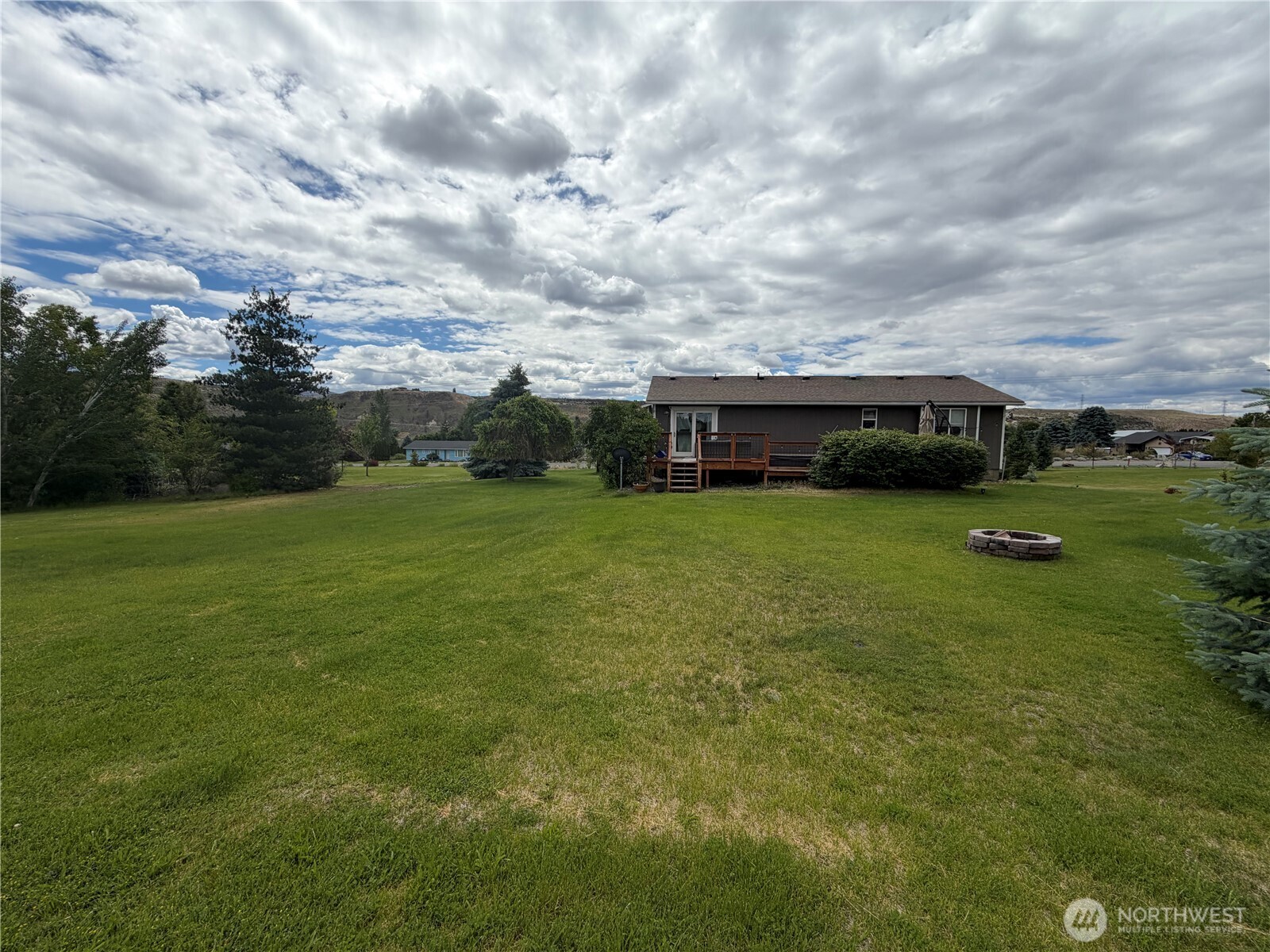 324 Omak River Road Omak, WA 98841 - Photo 36 of 39