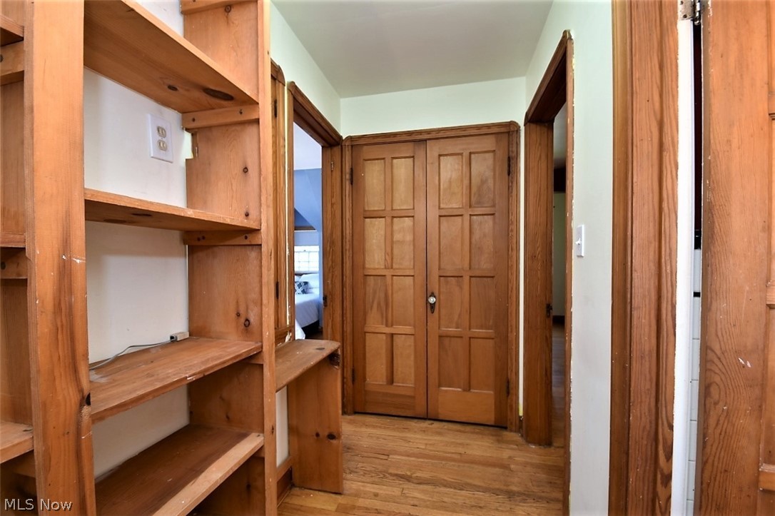 2503 Queenston Road Cleveland, OH 44118 - Photo 18 of 33 Gallery Image 18