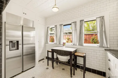 $2,399,000 | 3048 Laurel Street, San Diego, CA 92104