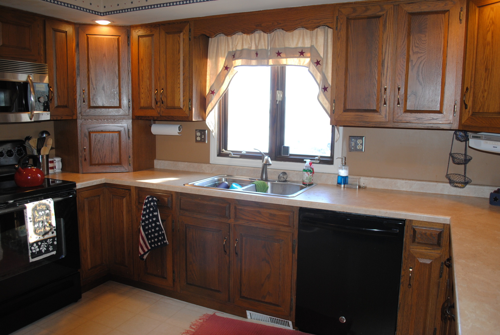 23089 Hazel Road Sterling, IL 61081 - Photo 2 of 17