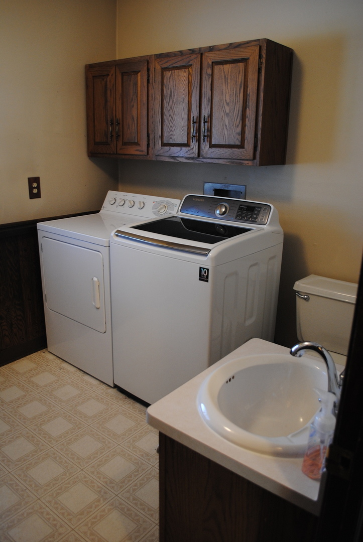 23089 Hazel Road Sterling, IL 61081 - Photo 15 of 17