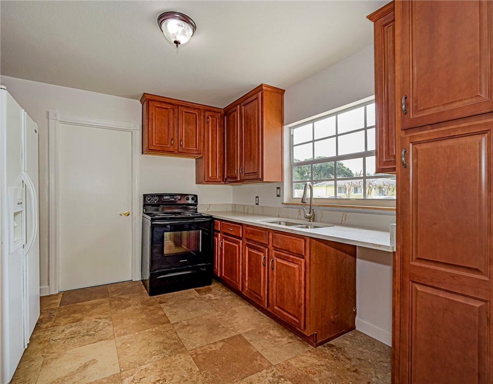 901 Beach Lane Sebastian, FL 32958 - Photo 17 of 36