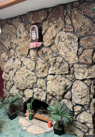 $200,000 | 723 Arapahoe Street, Thermopolis, WY 82443