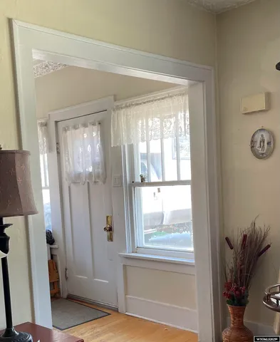 $200,000 | 723 Arapahoe Street, Thermopolis, WY 82443