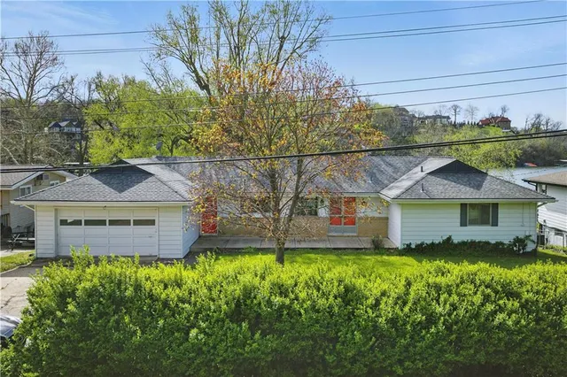 $850,000 | 13-P Lake Shore Drive, Lake Lotawana, MO 64086