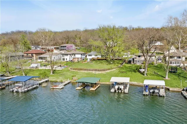 $850,000 | 13-P Lake Shore Drive, Lake Lotawana, MO 64086