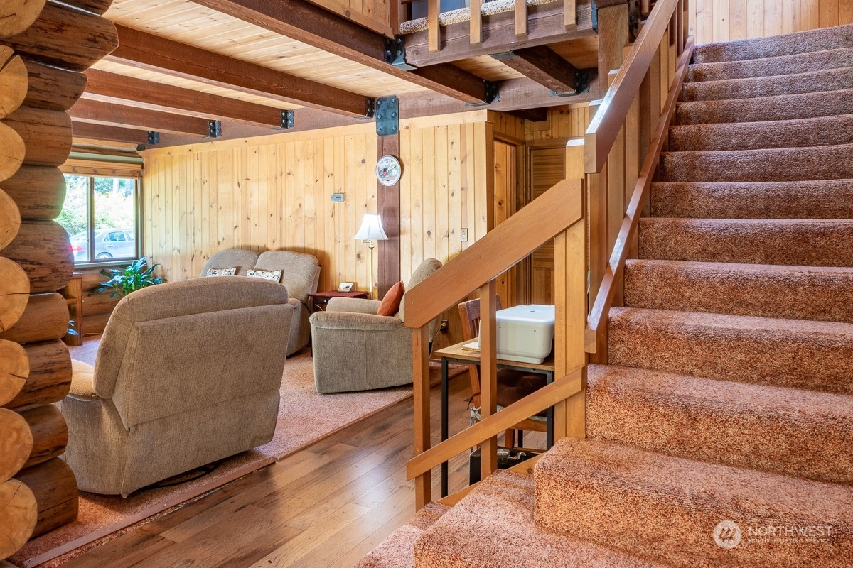 6745 Cultus Bay Road Clinton, WA 98236 - Photo 13 of 33 Gallery Image 13