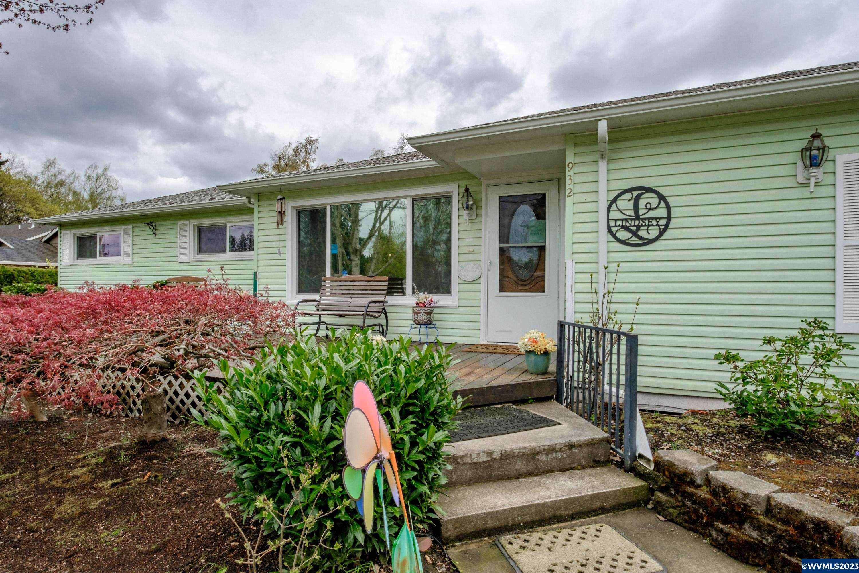 932 Chemawa Road North Keizer, OR 97303 - Photo 4 of 33 Gallery Image 4