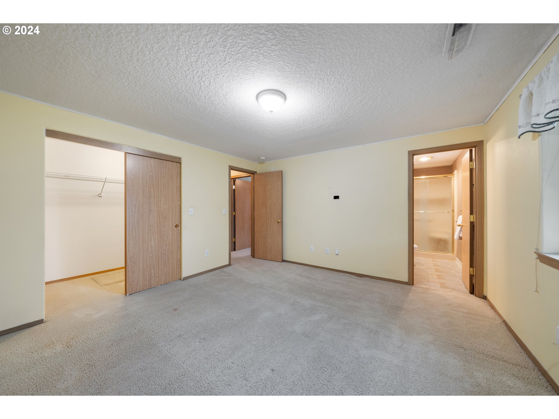 13509 Northeast 77th Street Vancouver, WA 98682 - Photo 24 of 29 a view of an empty room