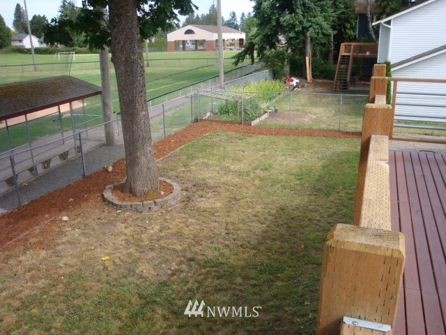 6438 Cady Road Everett, WA 98203 - Photo 7 of 24
