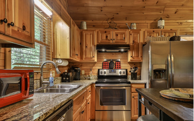 83 Hemlock Trail Blue Ridge, GA 30513 - Photo 3 of 4 Additional View