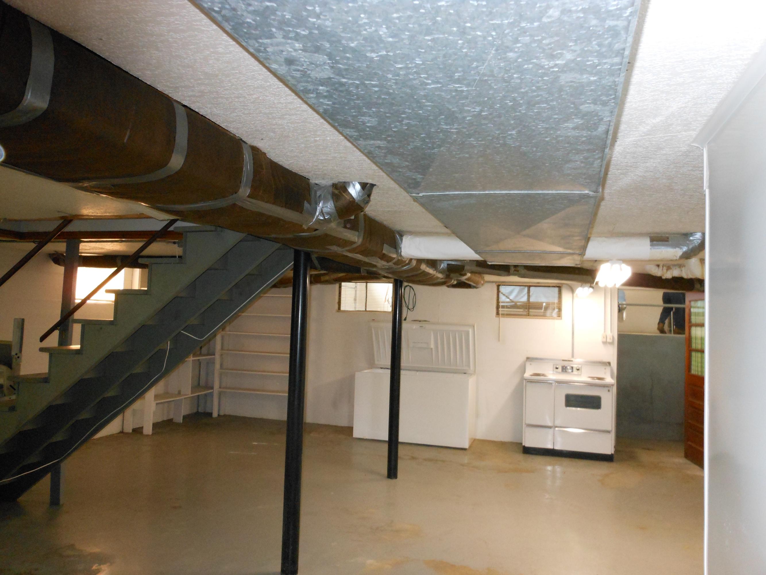 1604 Eanes Road Roanoke, VA 24014 - Photo 15 of 22 Basement