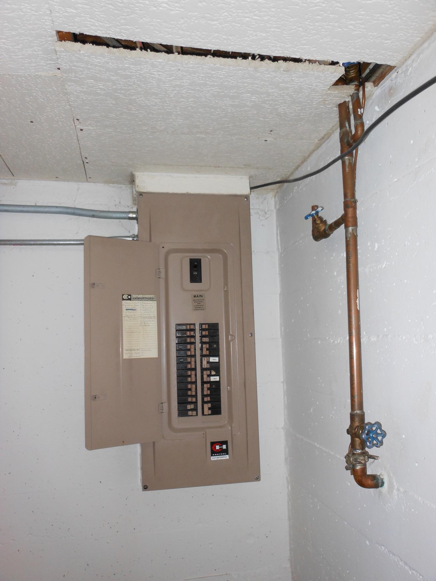 1604 Eanes Road Roanoke, VA 24014 - Photo 16 of 22 Electrical panel