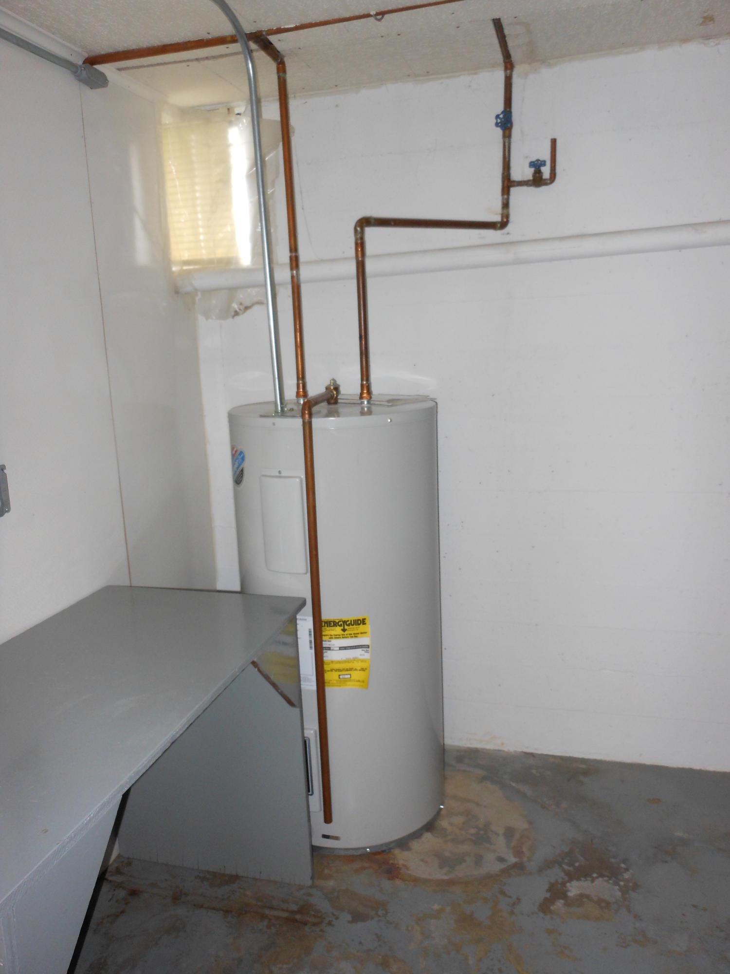 1604 Eanes Road Roanoke, VA 24014 - Photo 19 of 22 Updated water heater