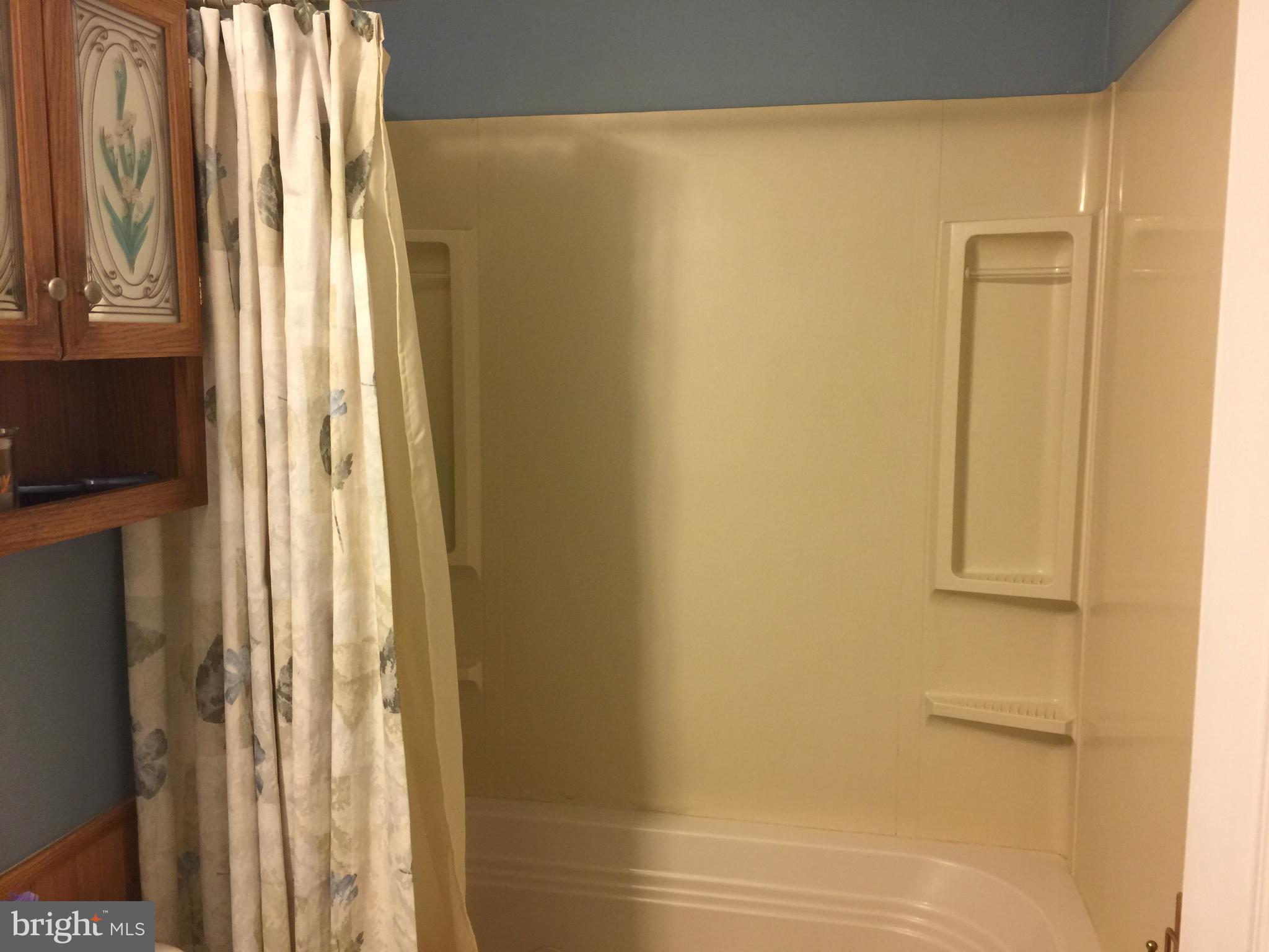 37 Cliff Road Levittown, PA 19057 - Photo 25 of 72 Bathroom 1