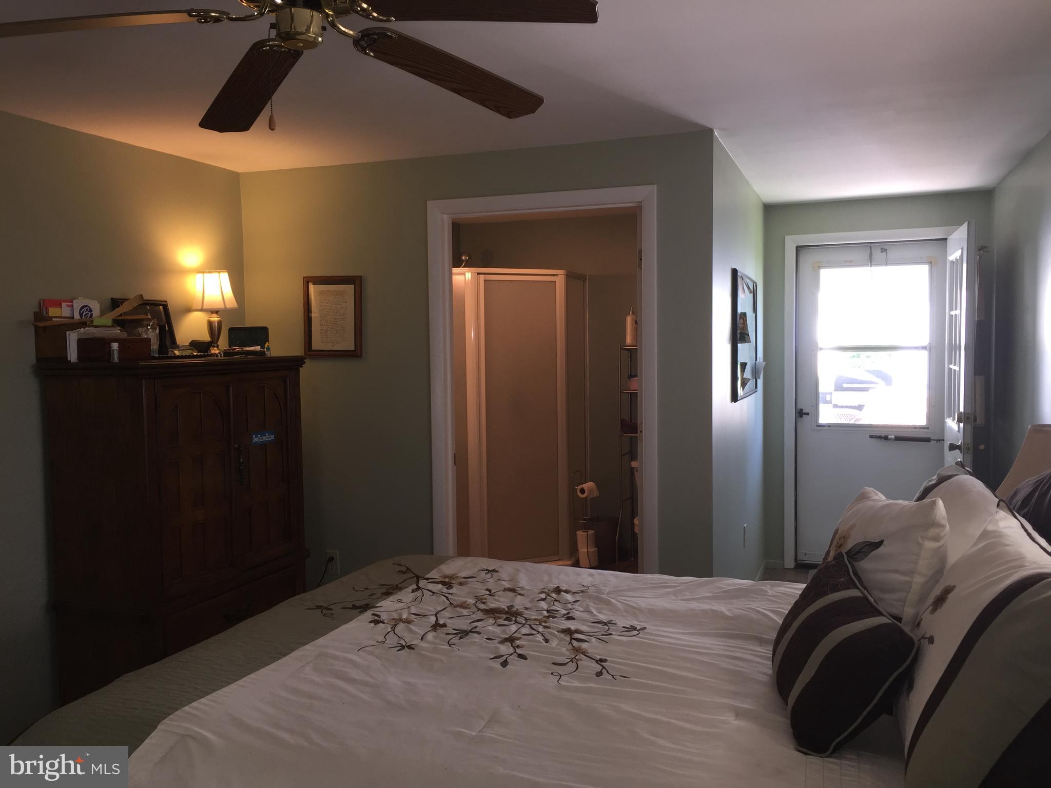 37 Cliff Road Levittown, PA 19057 - Photo 30 of 72 Master bedroom and private entrance