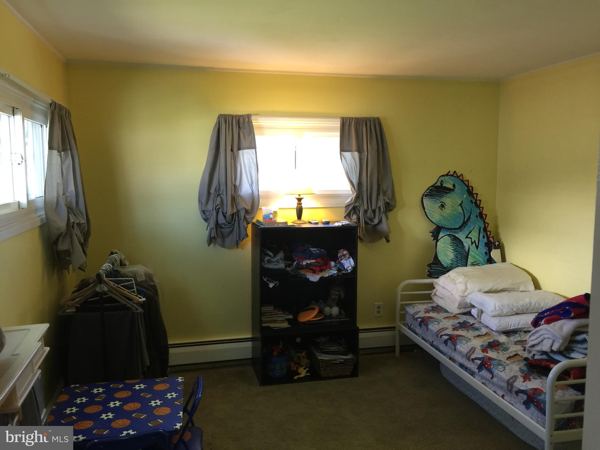 37 Cliff Road Levittown, PA 19057 - Photo 38 of 72 Bedroom 2