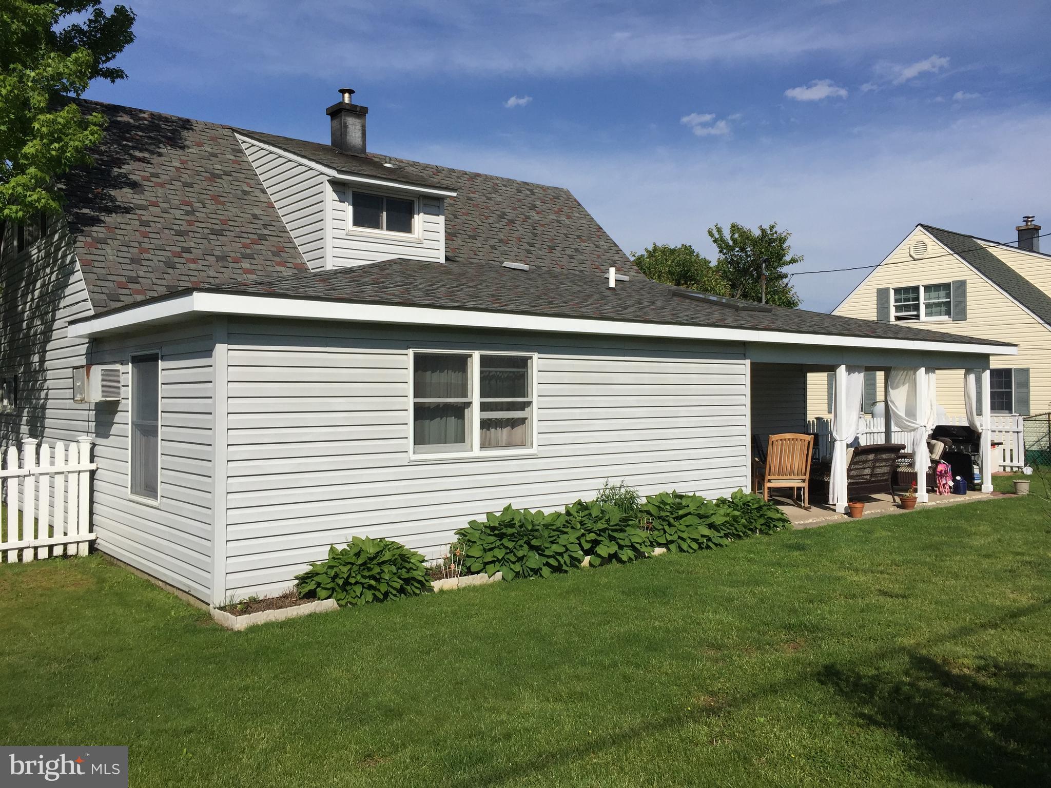 37 Cliff Road Levittown, PA 19057 - Photo 58 of 72 Back