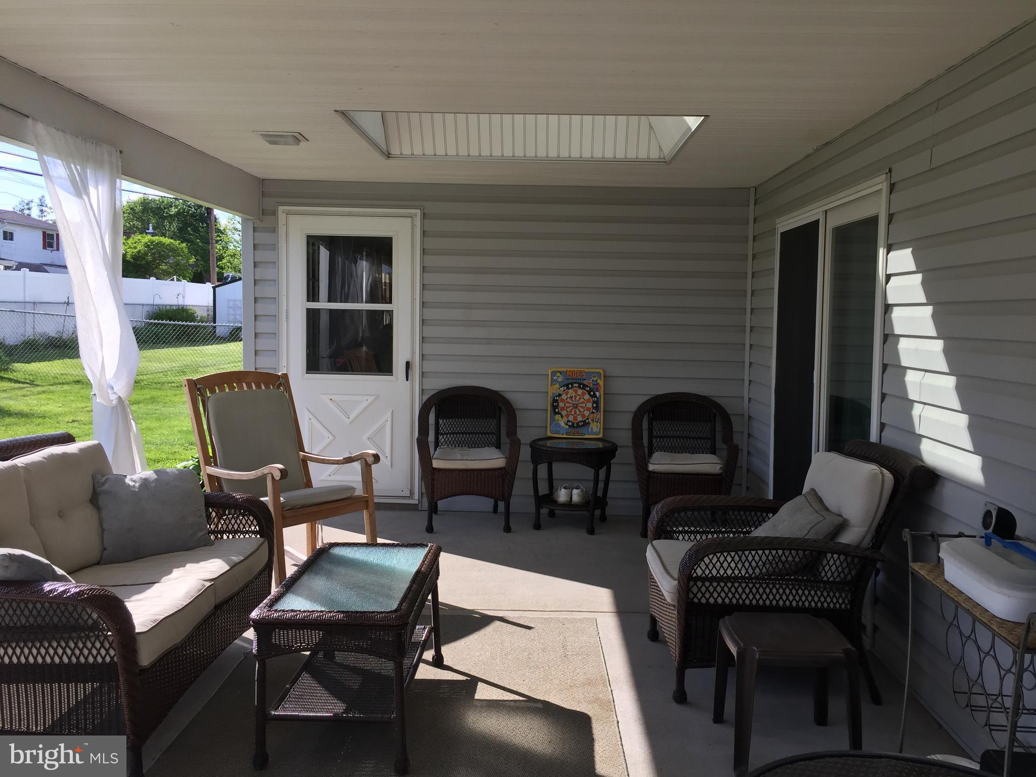 37 Cliff Road Levittown, PA 19057 - Photo 62 of 72 Afternoon light Patio