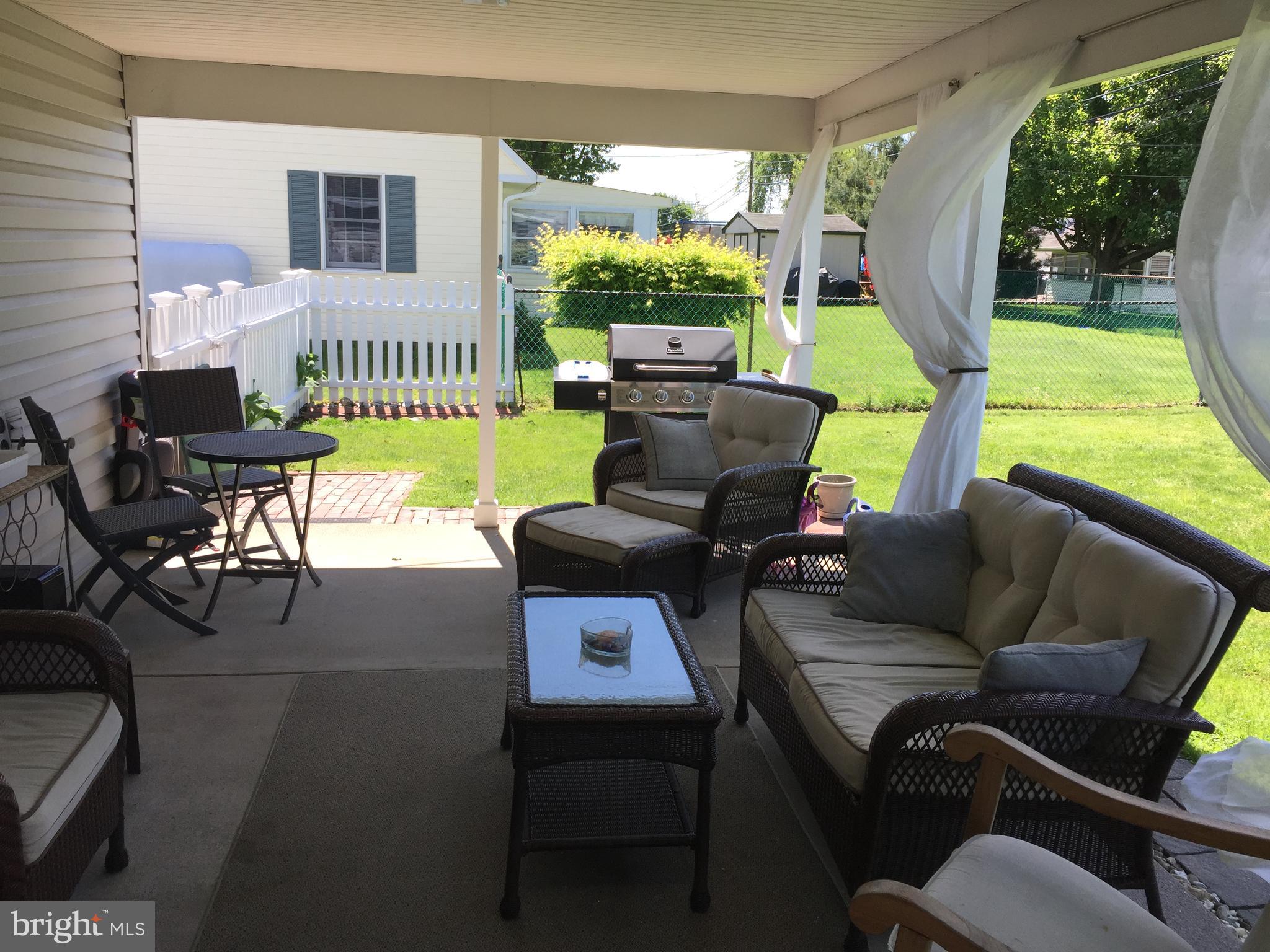 37 Cliff Road Levittown, PA 19057 - Photo 64 of 72 Covered Patio