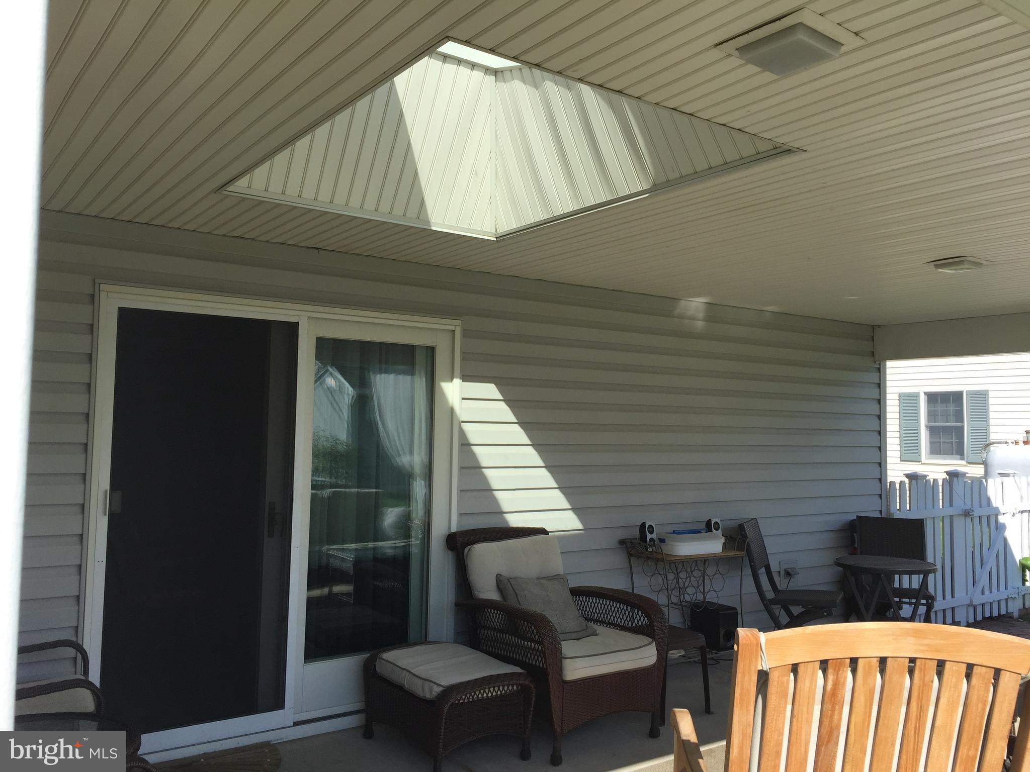 37 Cliff Road Levittown, PA 19057 - Photo 67 of 72 Patio/sliding door to dining room