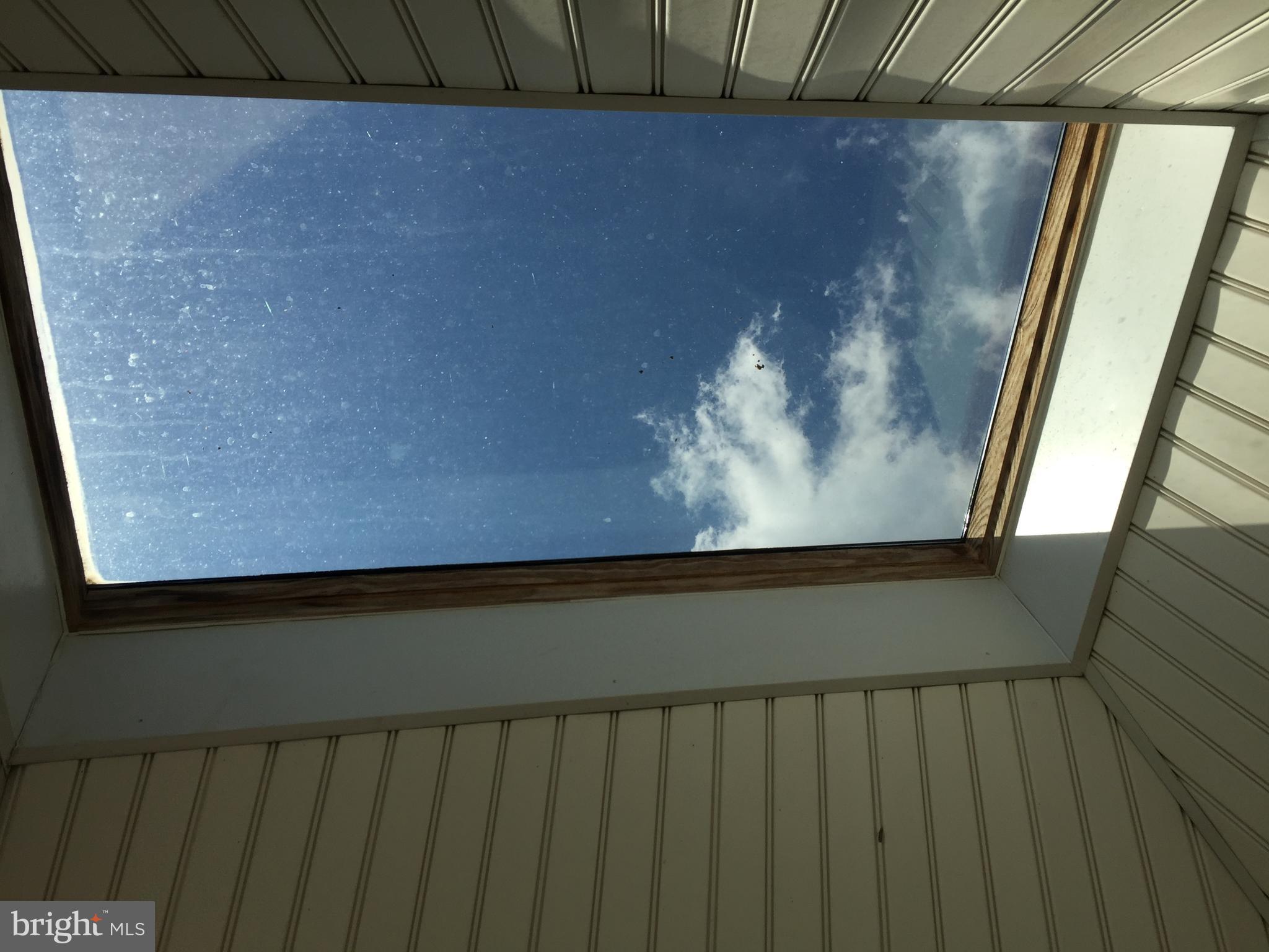 37 Cliff Road Levittown, PA 19057 - Photo 68 of 72 Patio skylight