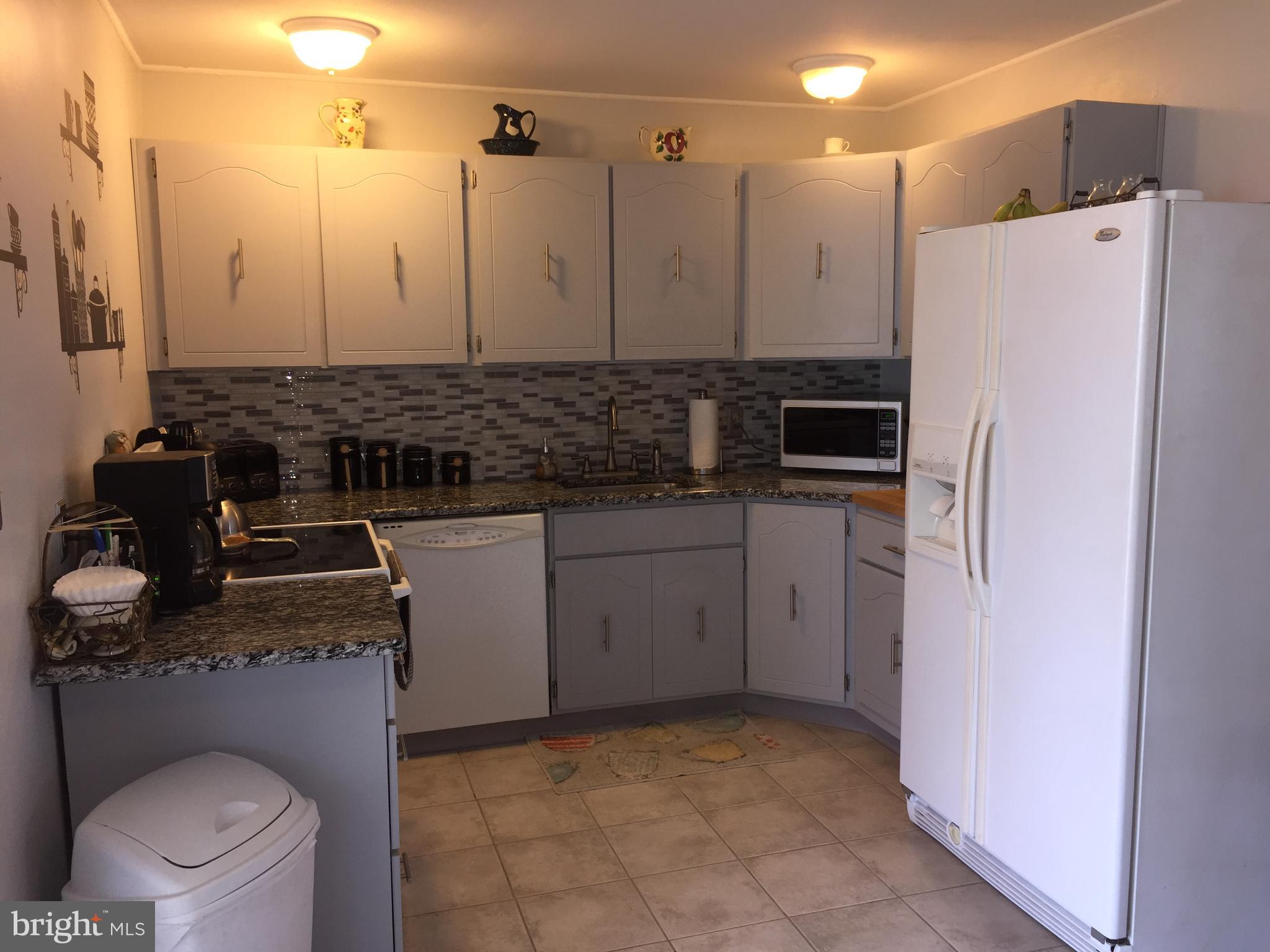 37 Cliff Road Levittown, PA 19057 - Photo 8 of 72 Kitchen