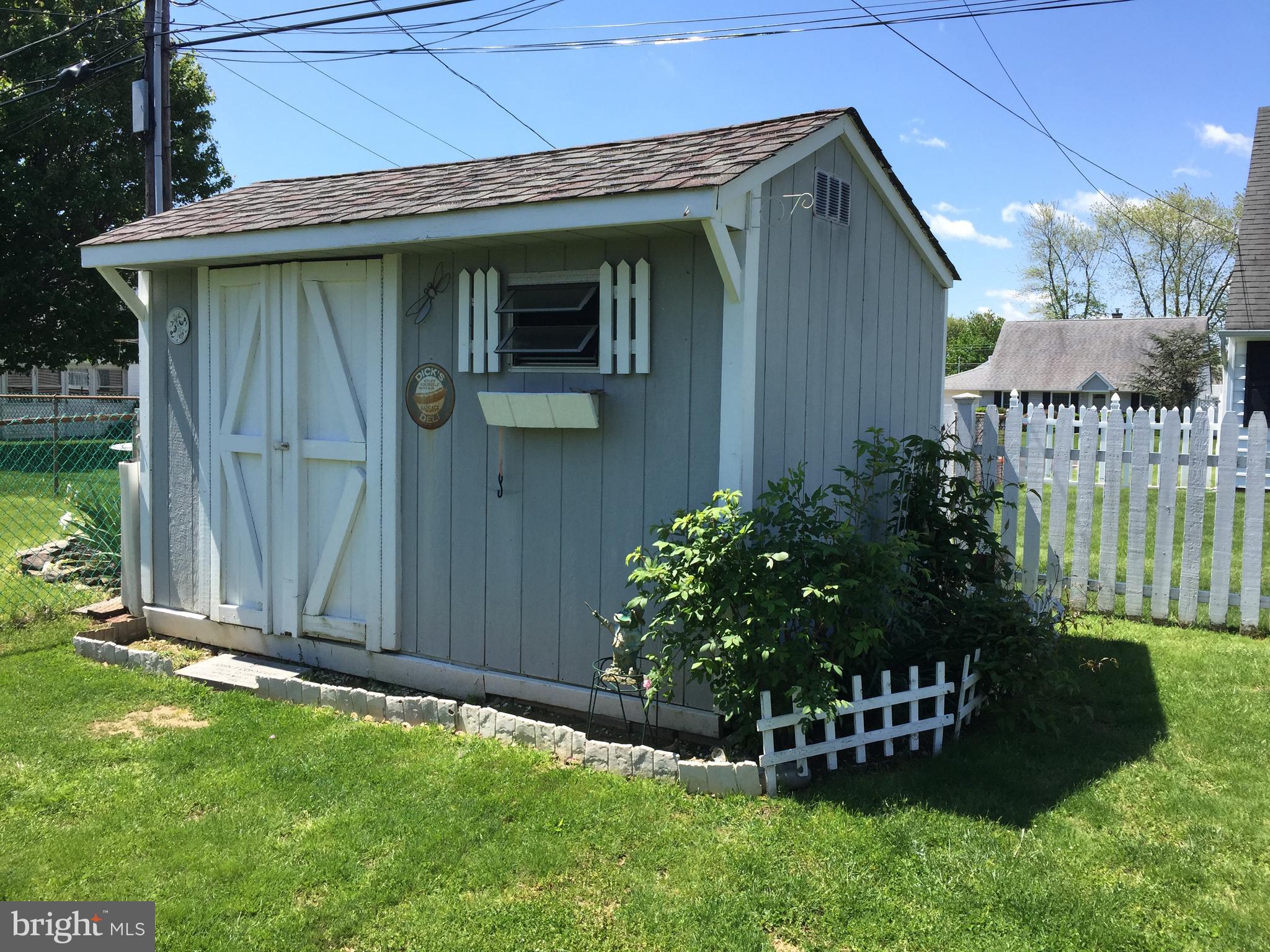 37 Cliff Road Levittown, PA 19057 - Photo 72 of 72 Shed