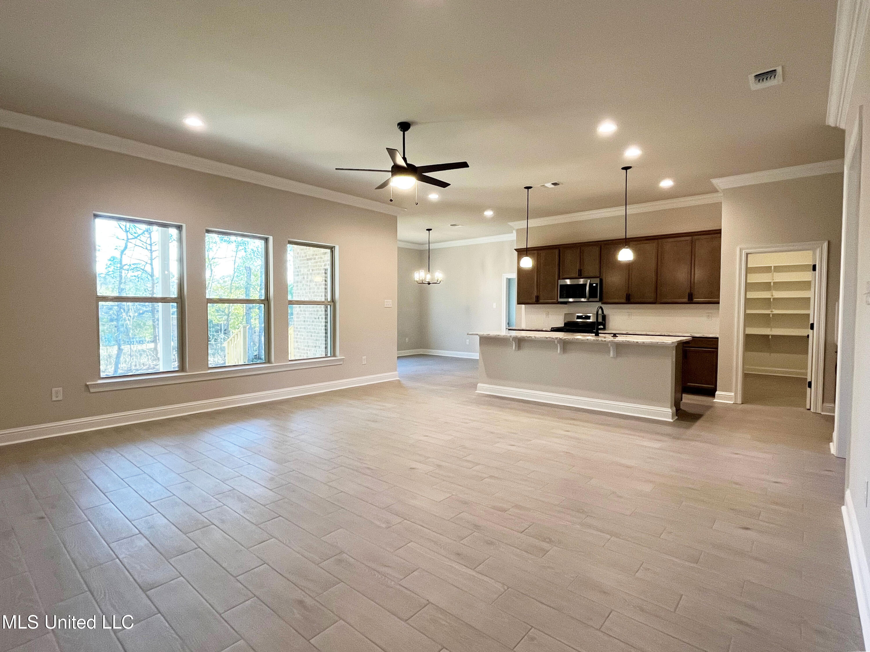 14263 Swan Rdg Circle Gulfport, MS 39503 - Photo 4 of 17 11 copy