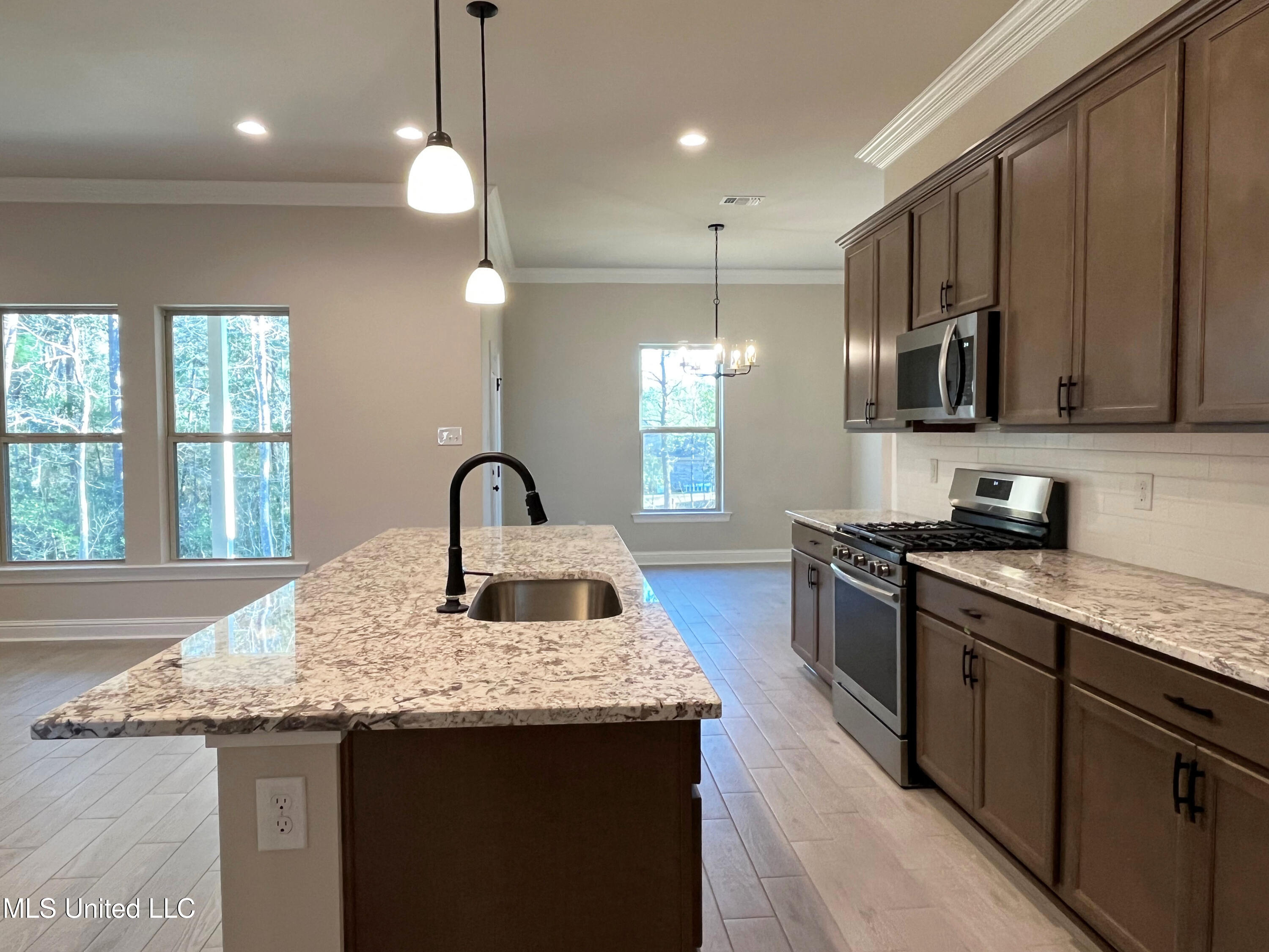 14263 Swan Rdg Circle Gulfport, MS 39503 - Photo 5 of 17 6 copy