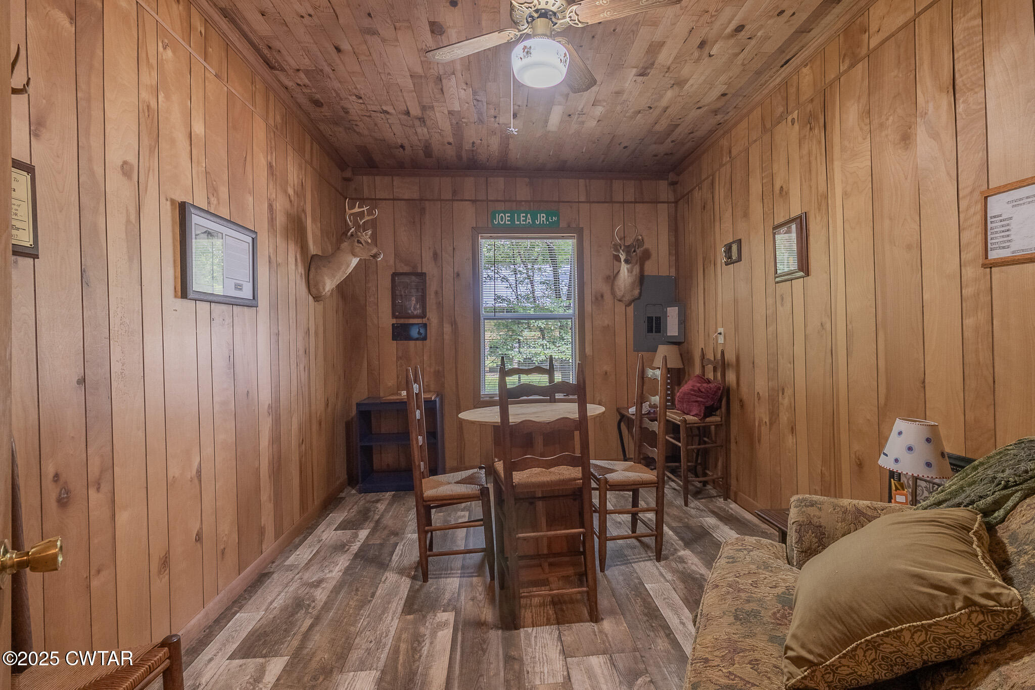 525 Wesley Lake Road Brownsville, TN 38012 - Photo 13 of 21 a living room with furniture and a window
