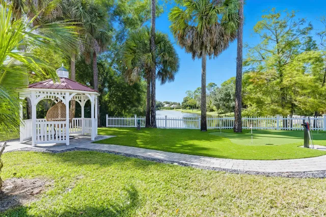 $1,950,000 | 8350 Whispering Oak Way, West Palm Beach, FL 33411