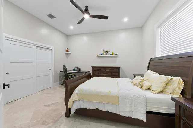 $1,950,000 | 8350 Whispering Oak Way, West Palm Beach, FL 33411